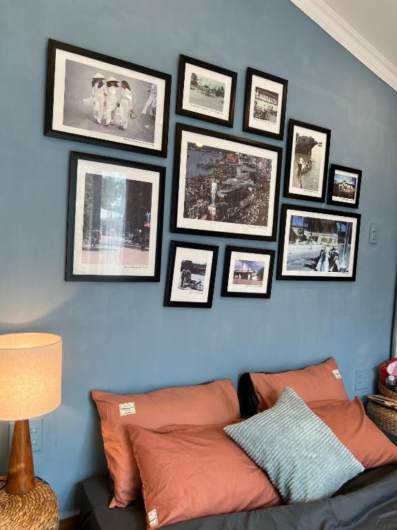 Posezení v ubytování Bến Đò Xưa Homestay & Coffee