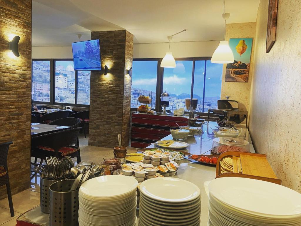 Restaurace v ubytování Anbat Midtown Hotel
