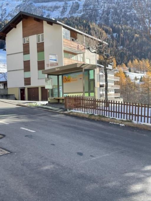 Nespecifikovaný výhled na hory nebo výhled na hory při pohledu z apartmánu