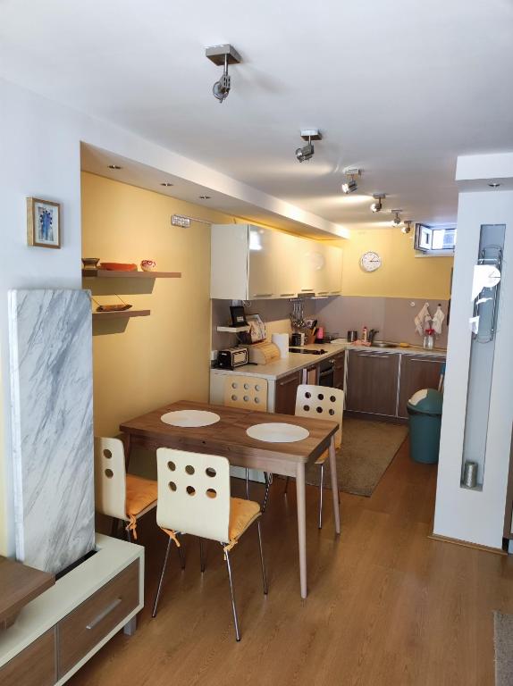 Kuchyň nebo kuchyňský kout v ubytování Apartman Anka