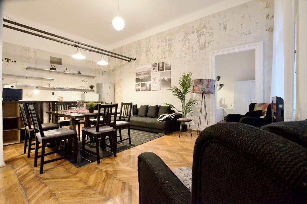 Budget Apartment by Hi5 - Mozsár 1066 Budapest, 9 Mozsár utca kép - 1