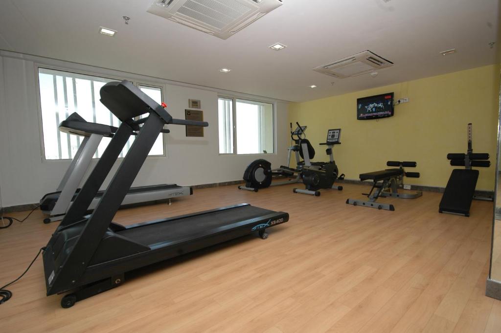 Fitness centrum a/nebo fitness zařízení v ubytování Keys Select by Lemon Tree Hotels, Ludhiana