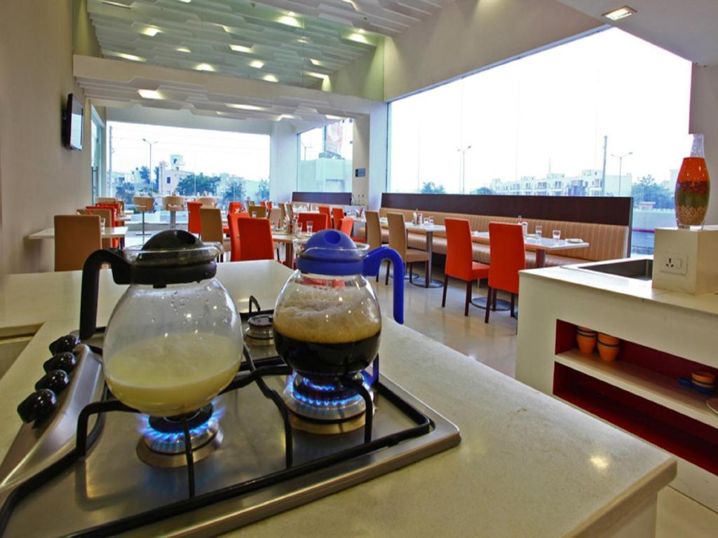 Restaurace v ubytování Keys Select by Lemon Tree Hotels, Ludhiana