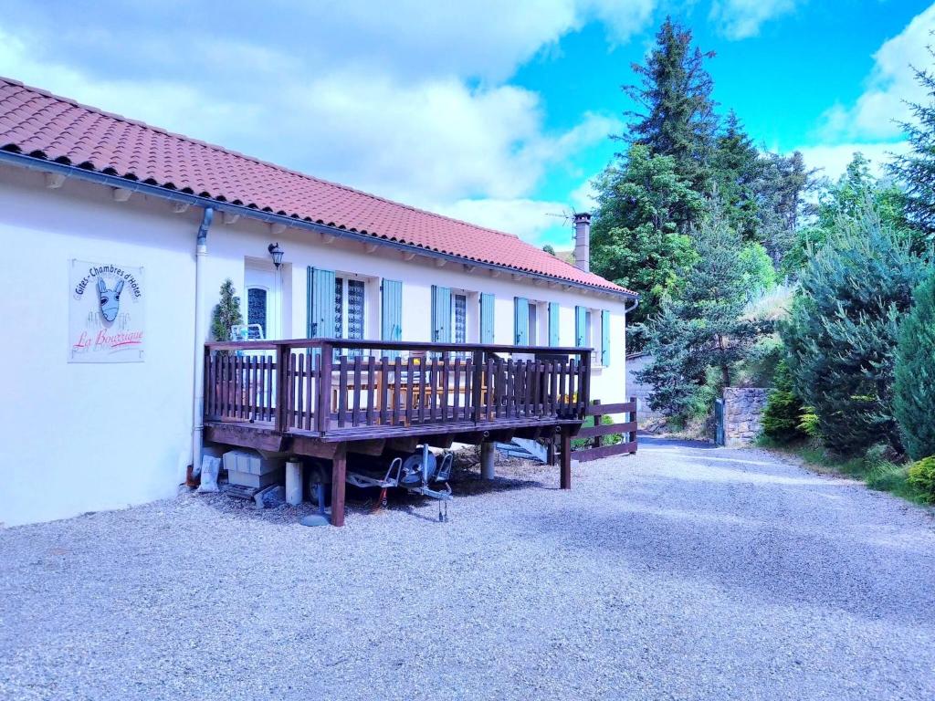 Budova, v ktorej sa dovolenkový dom nachádza
