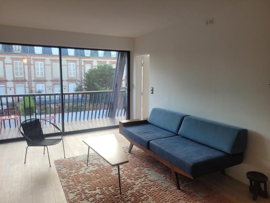 Posedenie v ubytovaní Au Nom du Zen 3 pièces avec terrasse cœur Deauville
