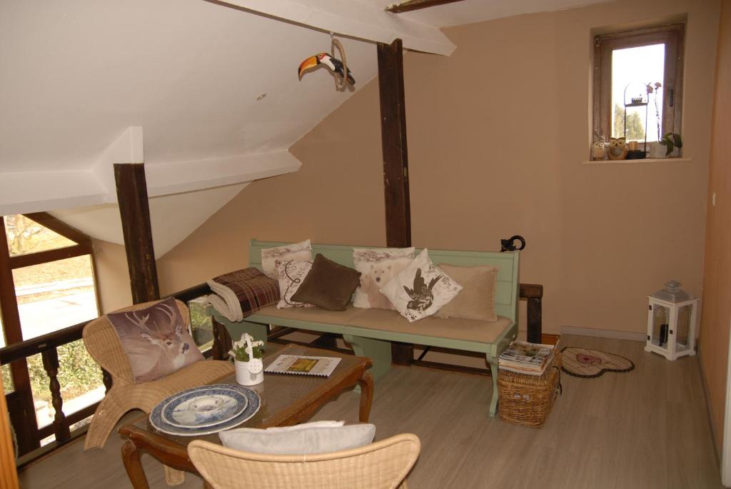 Posezení v ubytování Le Clos Arboré (Gîte)