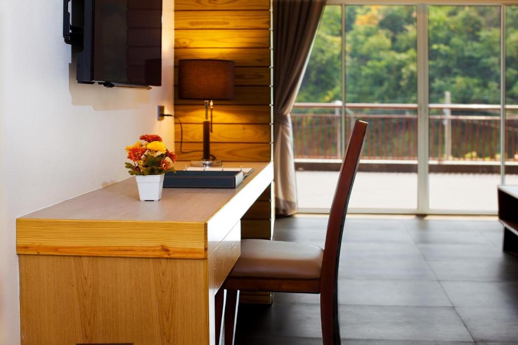 Balihai Bay Pattaya - Sala De Gran Montaña