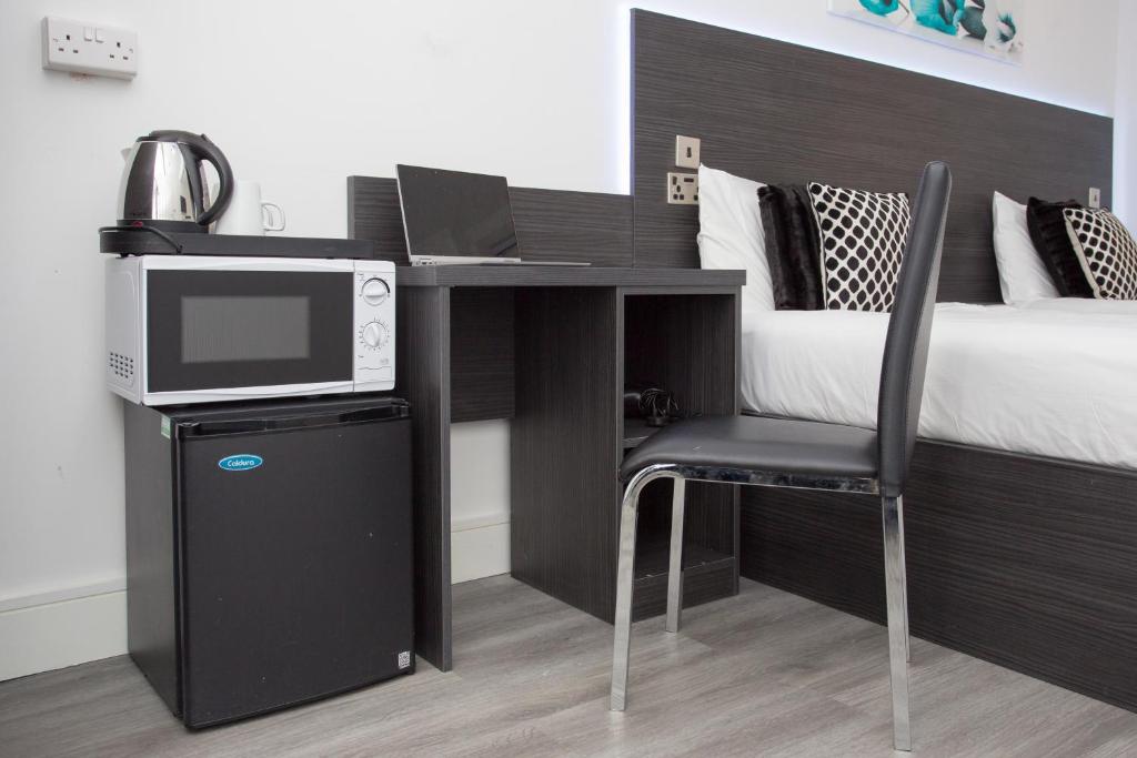 Heathrow Windsor Apart Hotel - Deluxe Double Studio