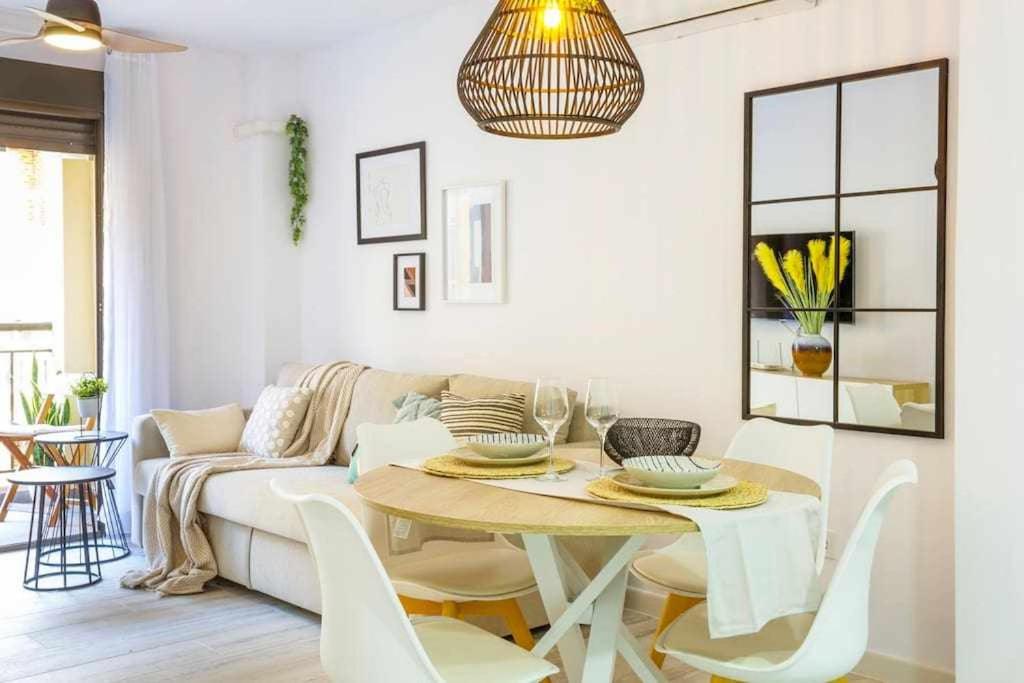 A seating area at Apartamento Pink Arena