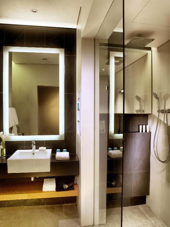 One Farrer Hotel - Mint Den