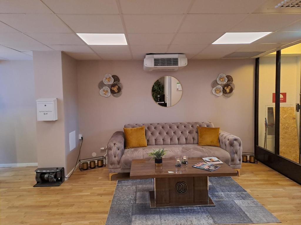 Posezení v ubytování Hotell Västerås