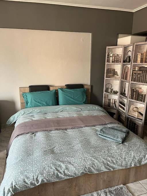 Postel nebo postele na pokoji v ubytování Central Modern Apartment Volos