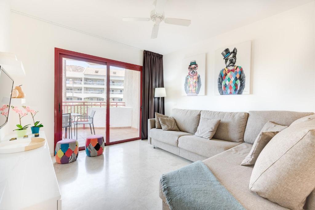 A seating area at Balandros C105 Standard 2-Bedroom house