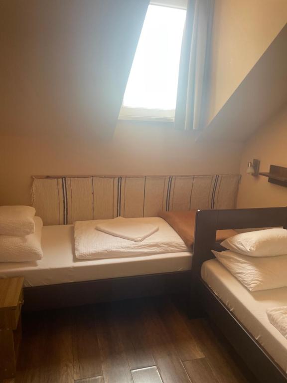 Kastélykert Fogadó - Resim 36