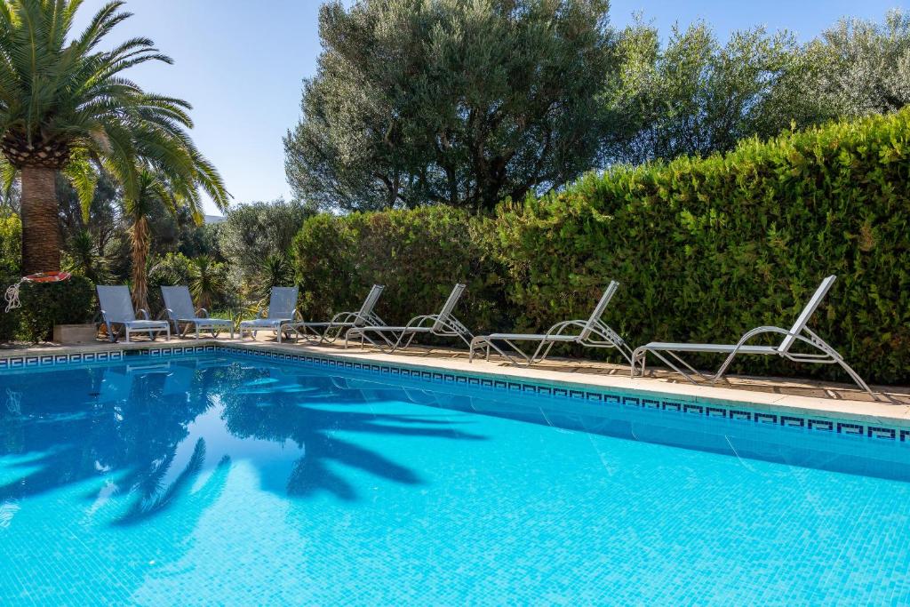 Bazén v ubytování Apartamento Aquamarina 5 nebo v jeho okolí