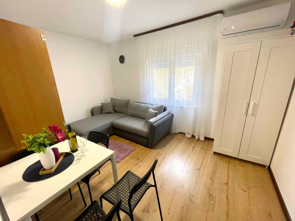 Гостиная зона в Apartment in Dramalj 42941