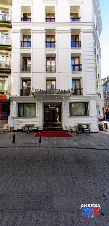 The building in which a szállodákat is located
