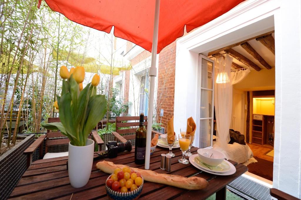Les Patios du Marais 1 - Studio With Terrace D1DG Taste Of India