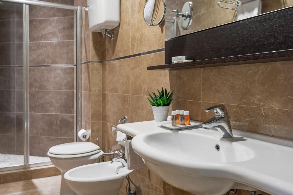 Koupelna v ubytování Grand Hotel Terme & SPA - Chianciano