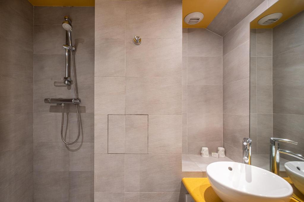 Hôtel Du Vieux Saule - Resim 39