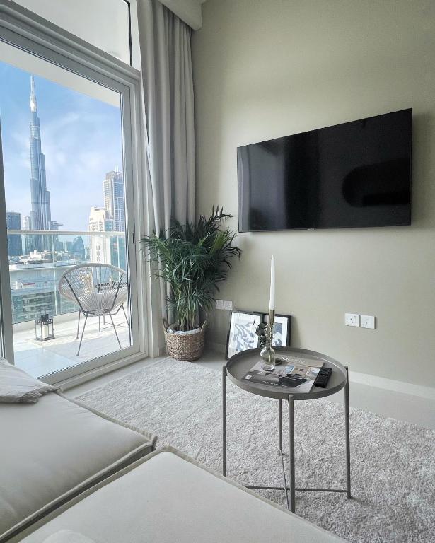 hotel apartment with burj khalifa view
