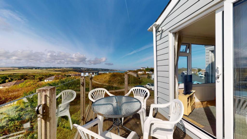 E28 HIUp, Riviere Towans, Hayle (updated prices 2024)