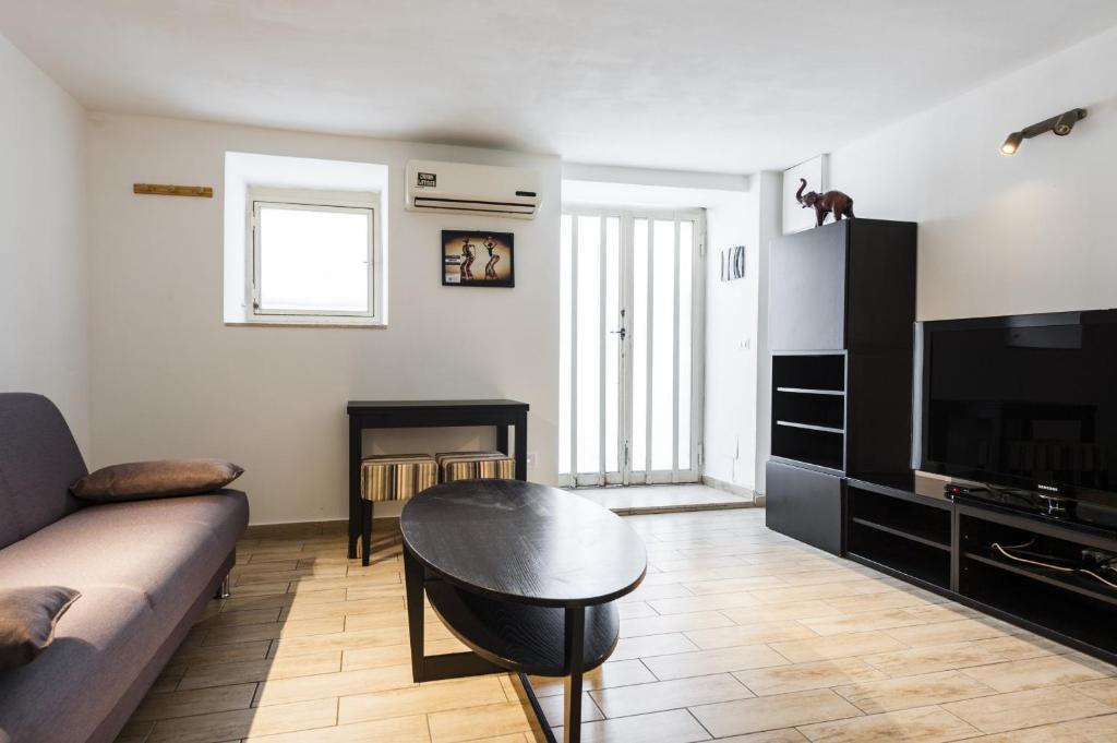Duplex Regina Bianca by Wonderful Italy, Catania (updated prices 2024)