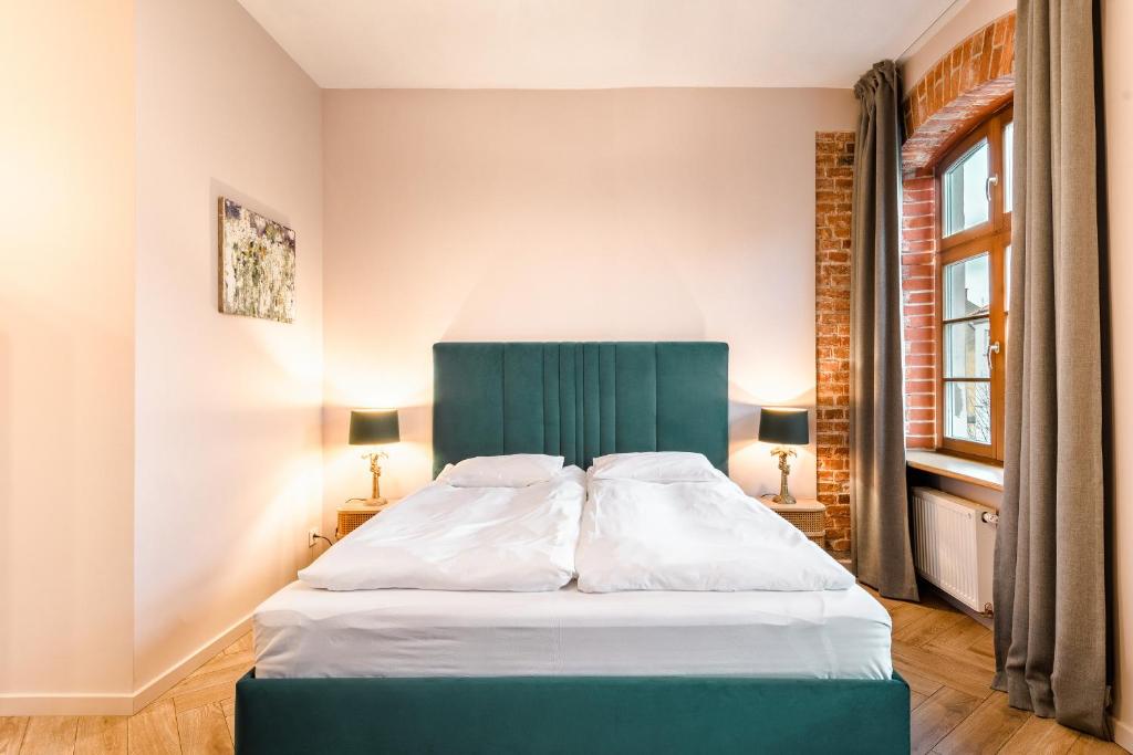 Adler Aparthotel - Large Double Room