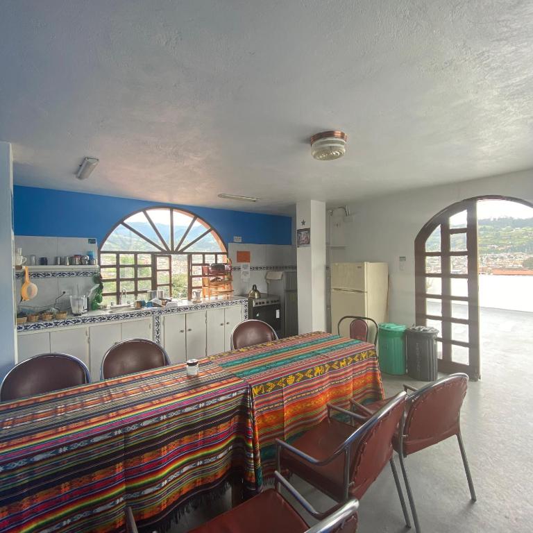 Kuchyň nebo kuchyňský kout v ubytování Hostal Chasqui
