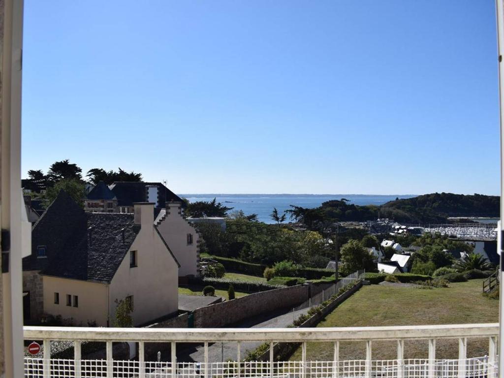 Photo de la galerie de l'établissement Lumineux appartement 2 pers, centre Trébeurden, proche plage, chiens admis - FR-1-368-136, à Trébeurden