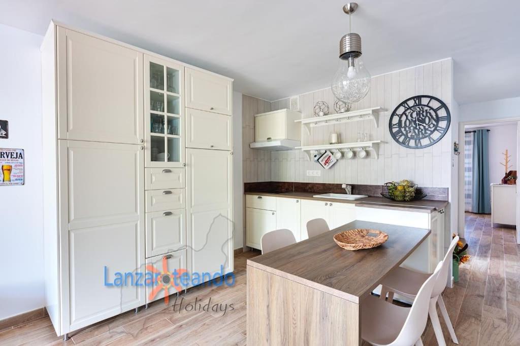 Fotografie z fotogalerie ubytování Vivienda Vacacional Cactus v destinaci Costa Teguise