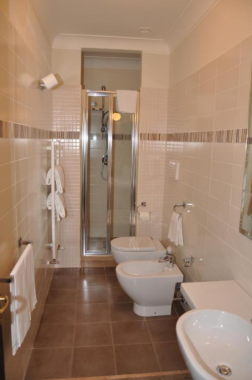 Hotel Fontana Del Re - Habitación Triple
