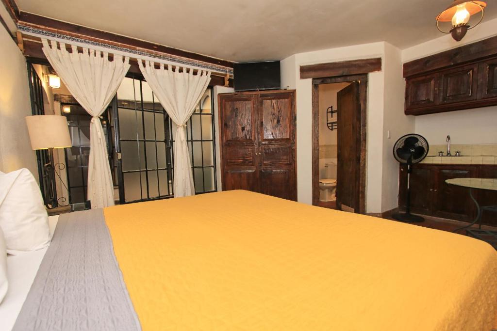 Hotel Real Guanajuato - Standard Room