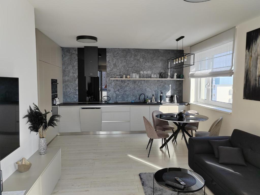 A kitchen or kitchenette at MBV28 Apartments