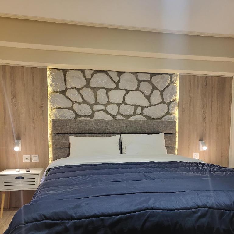 kondoulis APARTMENT 2 - 2