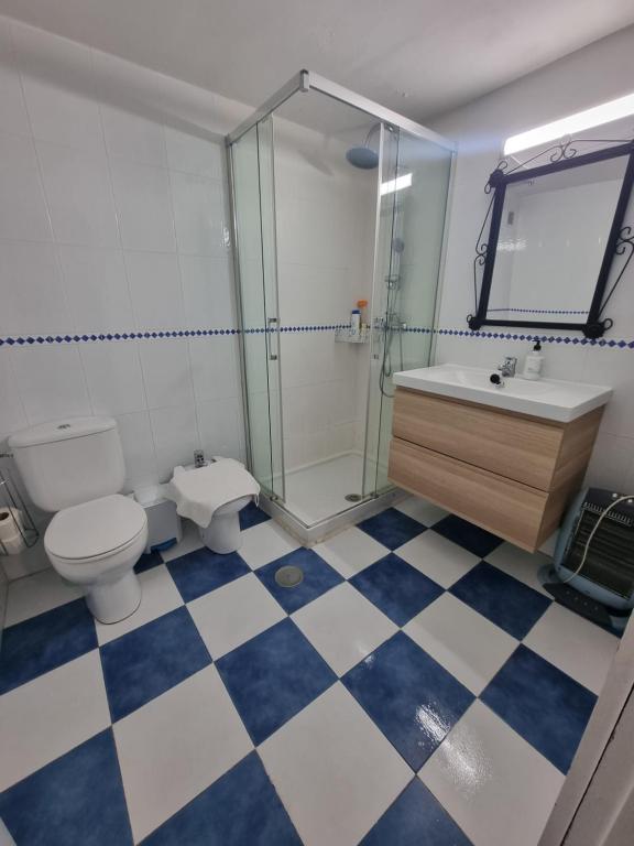 Kúpeľňa v ubytovaní Apartamentos en Patio Cordobés San Basilio