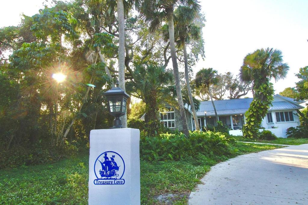 Treasure Cove, Fort Pierce (updated prices 2024)