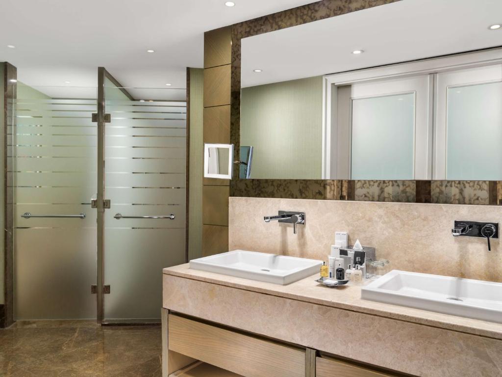 Koupelna v ubytování Radisson Blu Hotel, Istanbul Sisli