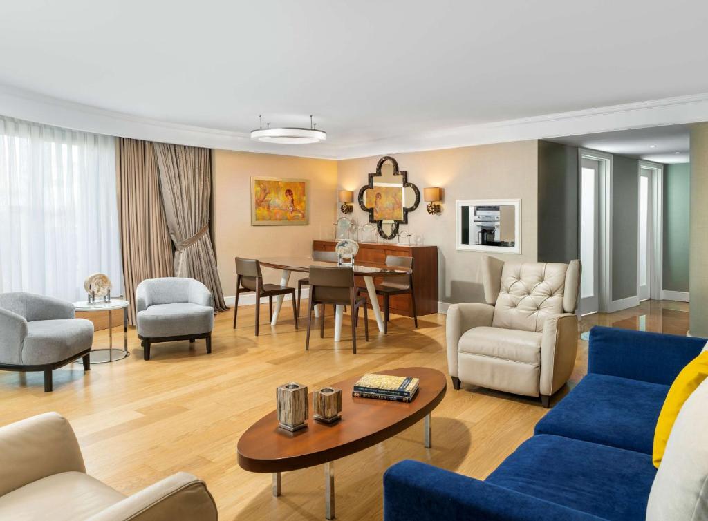 Posezení v ubytování Radisson Blu Hotel, Istanbul Sisli