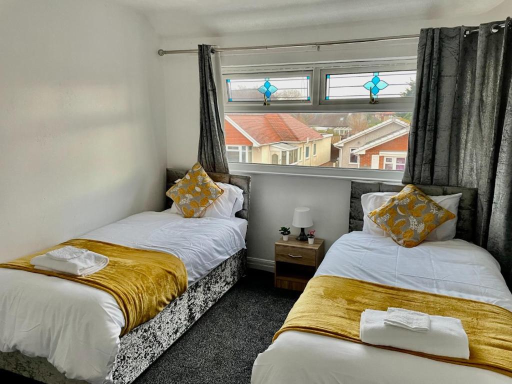 Beautiful Family Friendly Cosystay Knowles Ave Pestatyn Sleep 6