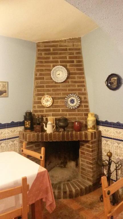 Fotografie z fotogalerie ubytování Hostal La Plaza v destinaci Tielve