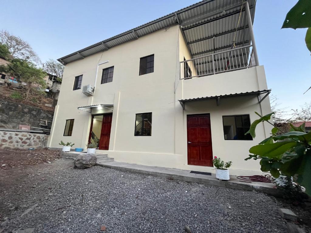 Family Home at Laguna de Olomega