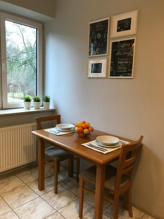 Fotografia z galérie ubytovania Apartament czteroosobowy z tarasem vo Varšave