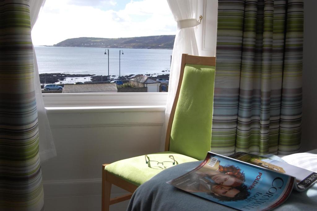Warwick House - King Room With Sea View