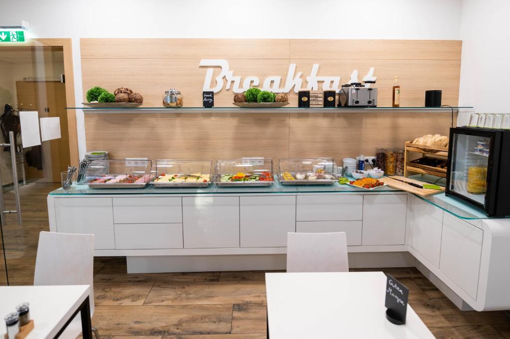 SHOME Hotel Graz I Self-Check-In I Free Parking - Resim 11