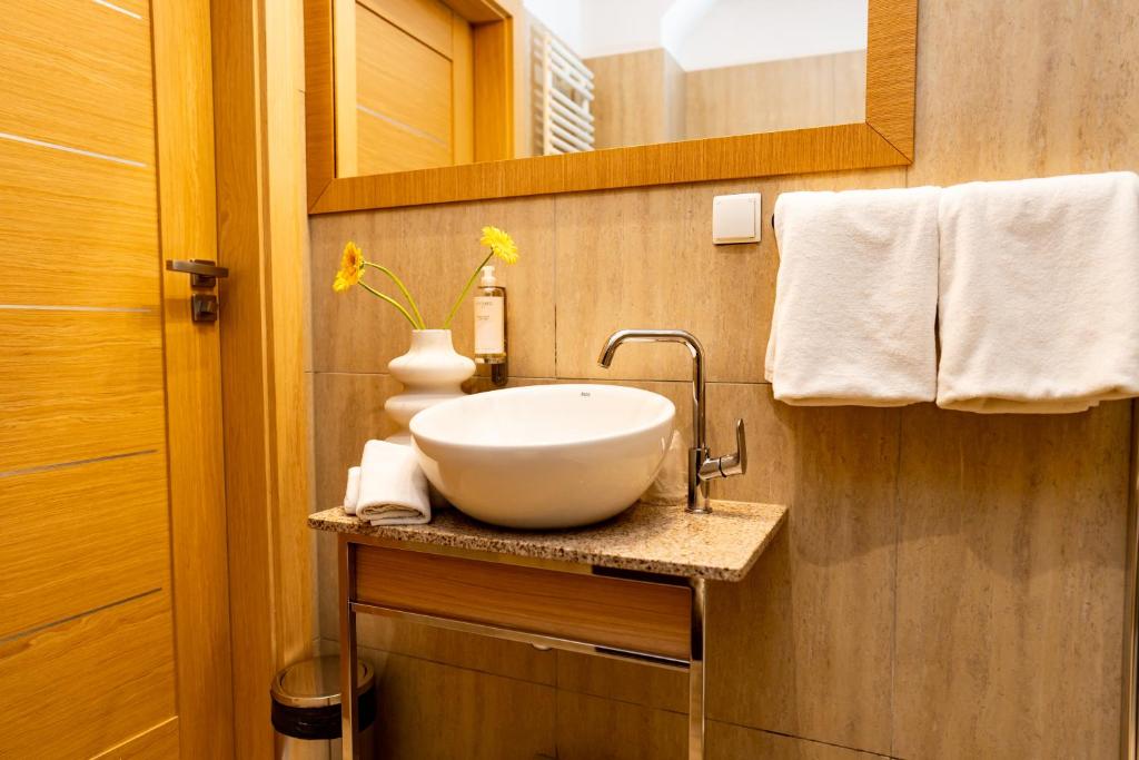 Hotel Marina Club Old Town View - Resim 24