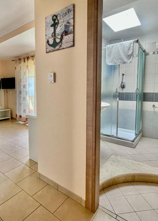 A bathroom at Residenza Domus Aurea Tropea- Vista Mare