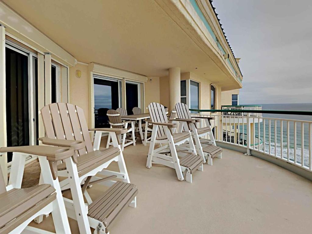 Balkón alebo terasa v ubytovaní Beach Colony West Penthouse #3D -18D by Southern Vacation Rentals