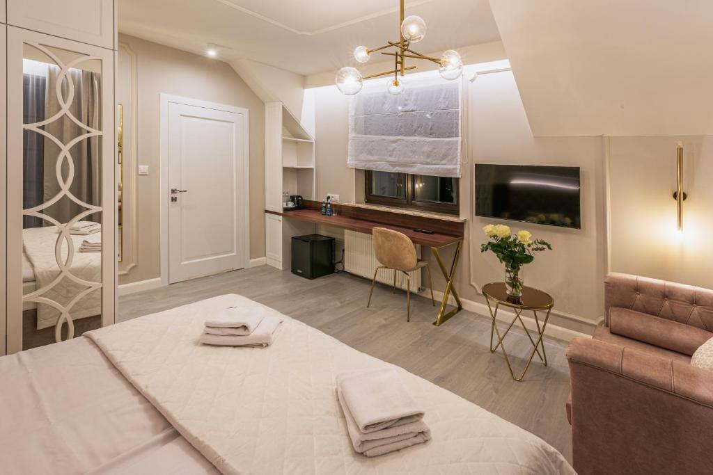 Austeria Kazimierska - 8