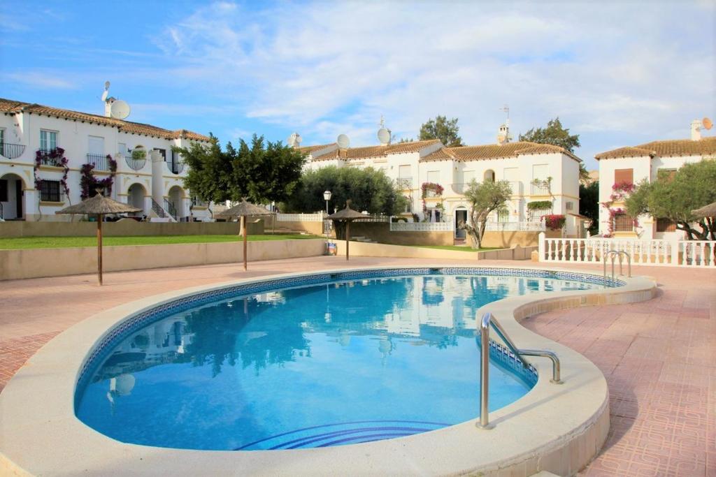 Booking.com: Ground floor apartment with pool view ...